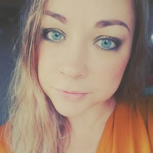 Meet your Posher, Kendra